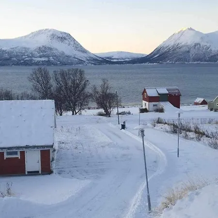 Timber House In Lyngen Villa Jægervatnet Exterior photo